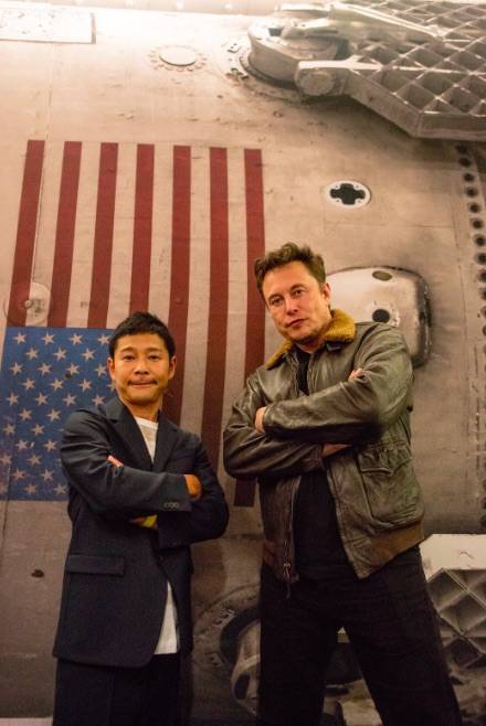 Space X, un miliardario giapponese ha comprato il biglietto per la Luna