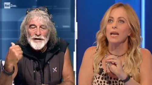 Battibecco in diretta tv tra Mauro Corona e la Meloni: "Vivi in un atelier di lusso..."