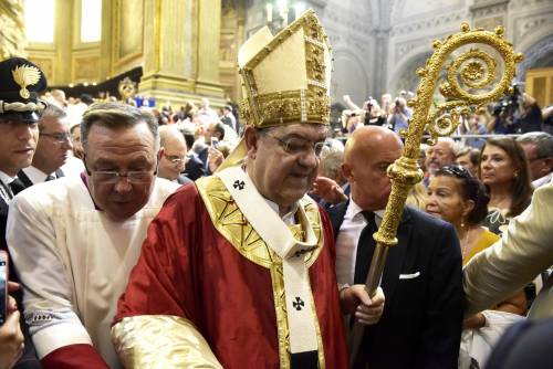 Alla festa di San Gennaro malore per il cardinale Sepe
