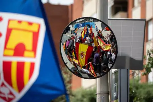 La Spagna adesso volta a destra. Il partito per chiudere le frontiere