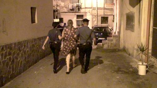 Droga e armi, 21 arresti a Torre Annunziata: il blitz dei carabinieri