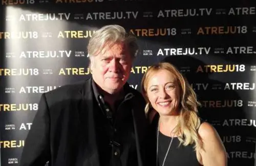 Bannon va ad Atreju: "Dall'Italia rivoluzione". FdI entra  in "The Moviment"