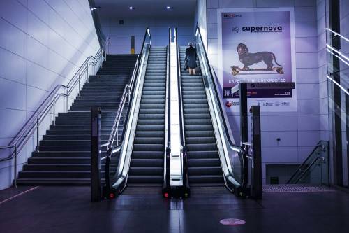 Metro Roma, scale mobili e ascensori fermi