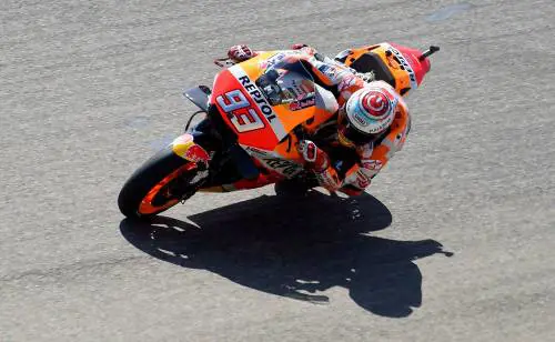 Motogp, Aragon: Marquez al cardiopalma su Dovizioso. Terzo Iannone