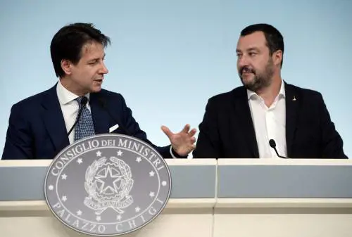 Salvini attacca Bruxelles "Non è mercato tappeti Noi ora tiriamo dritti..."