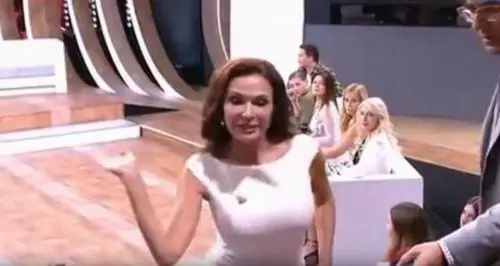 "Vuole un altro bambino Down?" E l'attrice le rifila uno schiaffo in diretta