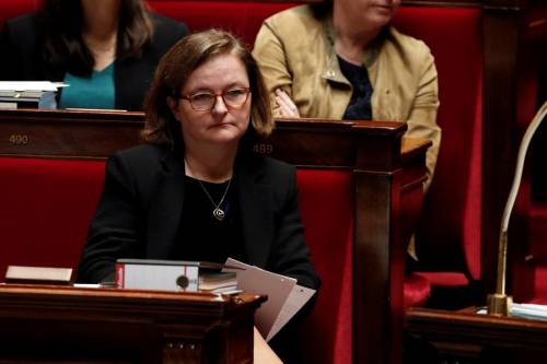 Il ministro francese paragona ​Salvini a Ponzio Pilato