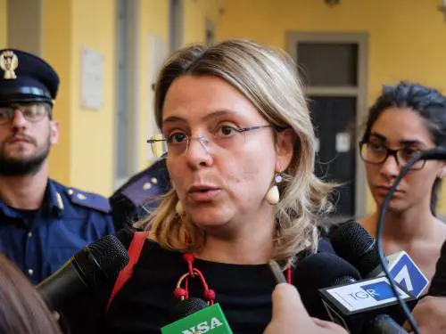 Poste, condomini, negozi: la mappa del Grande Fratello