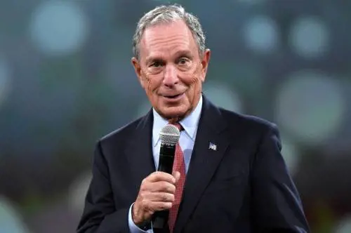Bloomberg attacca Trump: "È una minaccia, ma so come batterlo"