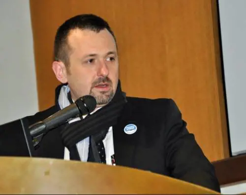 Dimissioni Mura, FdI attacca: "Una figura schifosa"