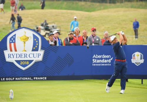 Golf, Ryder Cup, rimonta Europa, 5-3 su Usa. Altro punto per Molinari