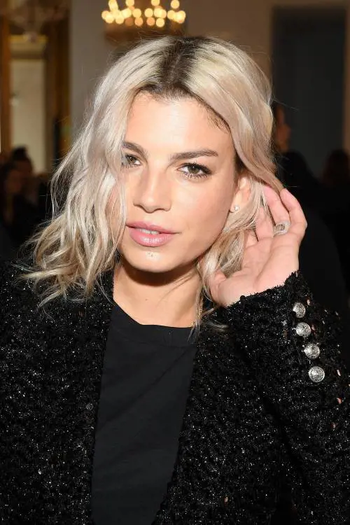 Emma Marrone ferma il concerto: "Pensavo stesse morendo qualcuno"