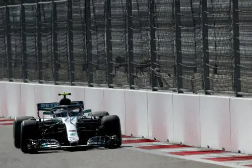 Formula Uno, doppietta Mercedes a Sochi. Bottas davanti a Hamilton e Vettel