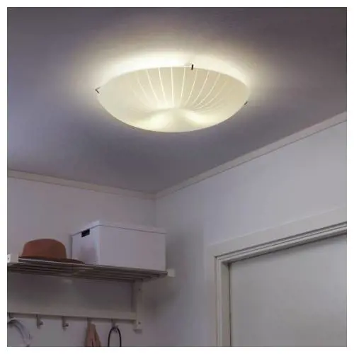 Ikea, ritirata dal mercato lampada da soffitto: "C'è il rischio che cada"