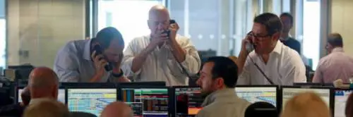 Borse positive, lo spread si assesta a 270 punti 