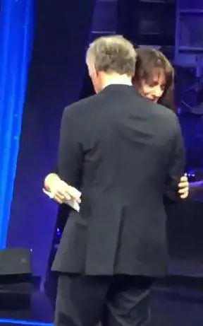 Non è l'Arena, il fuori onda: Asia Argento scoppia a piangere