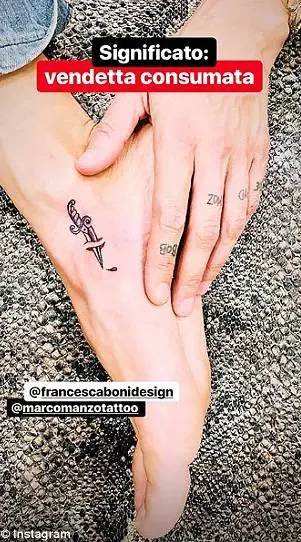 "Vendetta consumata", il nuovo tatuaggio di Asia Argento contro Rose McGowan