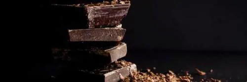 Il cioccolato fondente è ricco di vitamina D