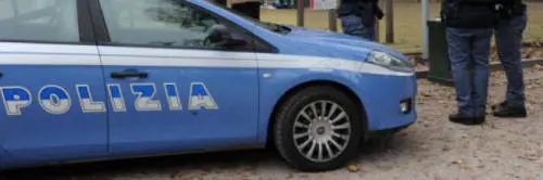 Centro di accoglienza, senegalese aggredisce poliziotto