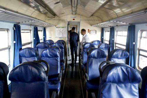 Paura sul treno: immigrato senza biglietto ferisce carabiniere