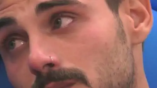 Gf Vip, Monte in lacrime per Cecilia: "L'anno scorso mi prendevano in giro"