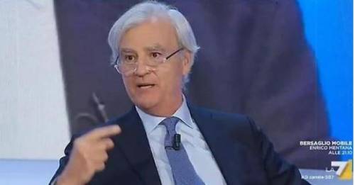 "Ho salvato io l'Italia...". Ma l'economista smonta il prof Monti in diretta tv