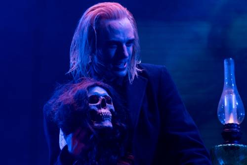 Al Piccolo va in scena il mondo corrotto di Declan Donnellan
