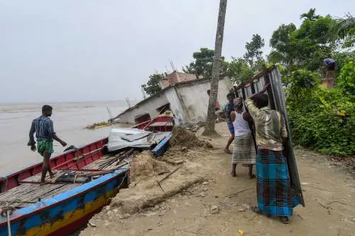 Microcredito, così i finanziamenti ai Paesi poveri generano più immigrati
