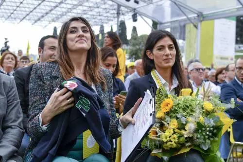 Quel feeling tra Virginia Raggi ed Elisa Isoardi