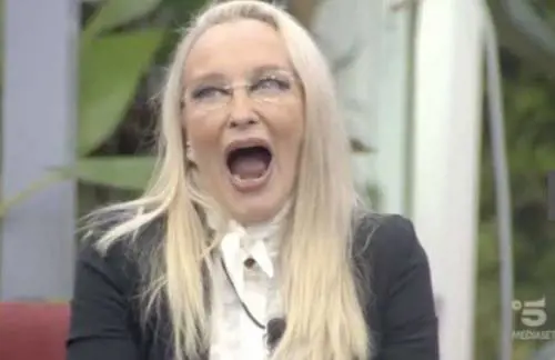 Gf Vip, Eleonora Giorgi è un fiume in piena: "Gli italiani si facevano le cose pensando a me"