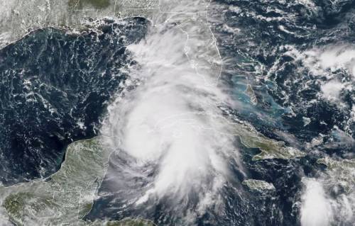 Florida, uragano Michael. "Scappate, è mostruoso"