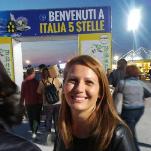 L'eurodeputata Aiuto: "Lascio il M5S, la Casaleggio controlla le nostre vite"
