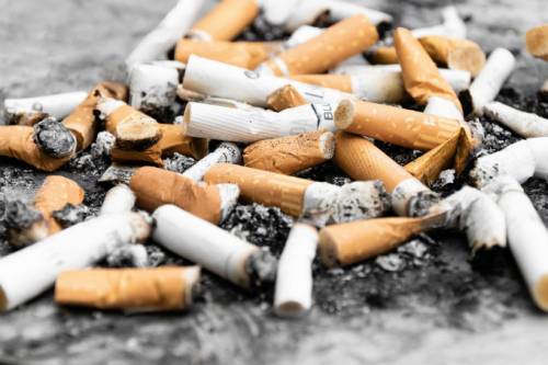Smettere di fumare: una variante genetica favorisce le ricadute