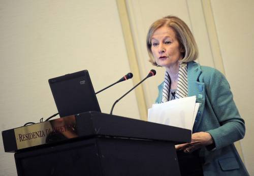 Mannaia Fitch su Carige: "Fallimento possibile". La banca apre alle nozze