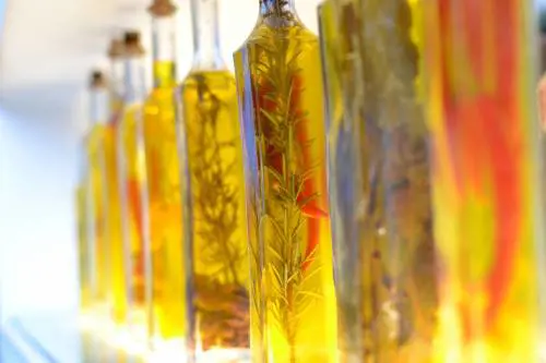 Olio d'oliva: usi e benefici