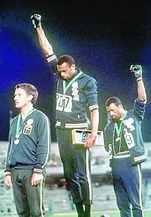 Smith, Carlos e il podio che fece storia con quei pugni al cielo da cinquant'anni