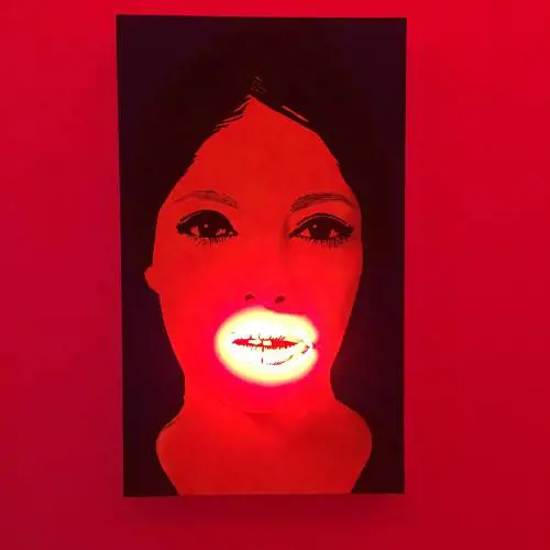 Sembra falso (e lo è) Cattelan mostra ai cinesi l'arte del tarocco