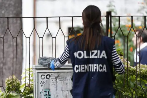 Commando tenta rapina in banca: il direttore sviene, i banditi fuggono