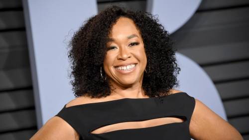 Shonda Rhimes: "Ho scritto sei volte il finale di Grey’s Anatomy"