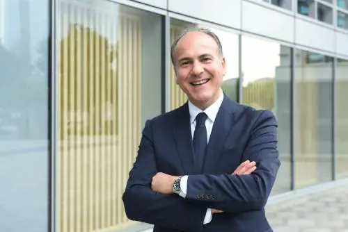 Fs fa rotta verso Alitalia, ma c'è il problema bond