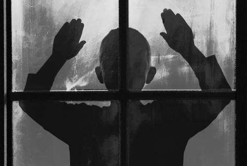 Catania, arrestati 3 pedofili: fra loro uno zio che abusava della nipote