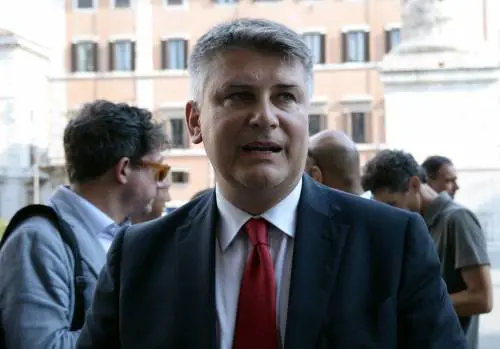 Il "sindaco No Tap" raggirato dalle bugie degli amici grillini