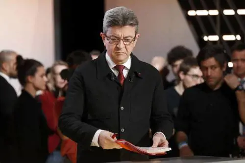 Mélenchon indagato: appropriazione indebita e finanziamenti illeciti