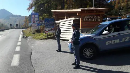 Macron ci scarica i migranti? Il Viminale schiera la polizia