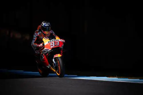 Marquez felice: "Ora voglio solo festeggiare". Dovizioso: "Ti meriti tutto questo"