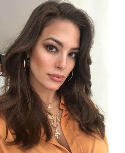 Ashley Graham dimagrisce: polemiche sui social
