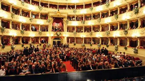"Mozart è troppo osé". E i prof non portano le scolaresche