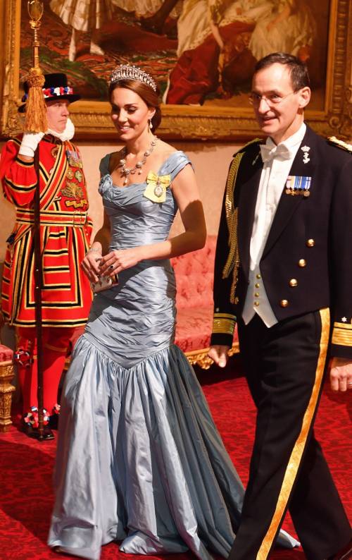 Kate Middleton con la tiara di Diana: foto
