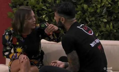 Gf Vip, Corona chiede scusa a Silvia: "Sono un uomo di merda"
