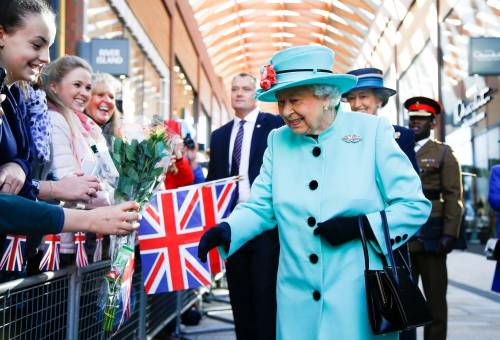 La Regina Elisabetta abdicherà nel 2019?